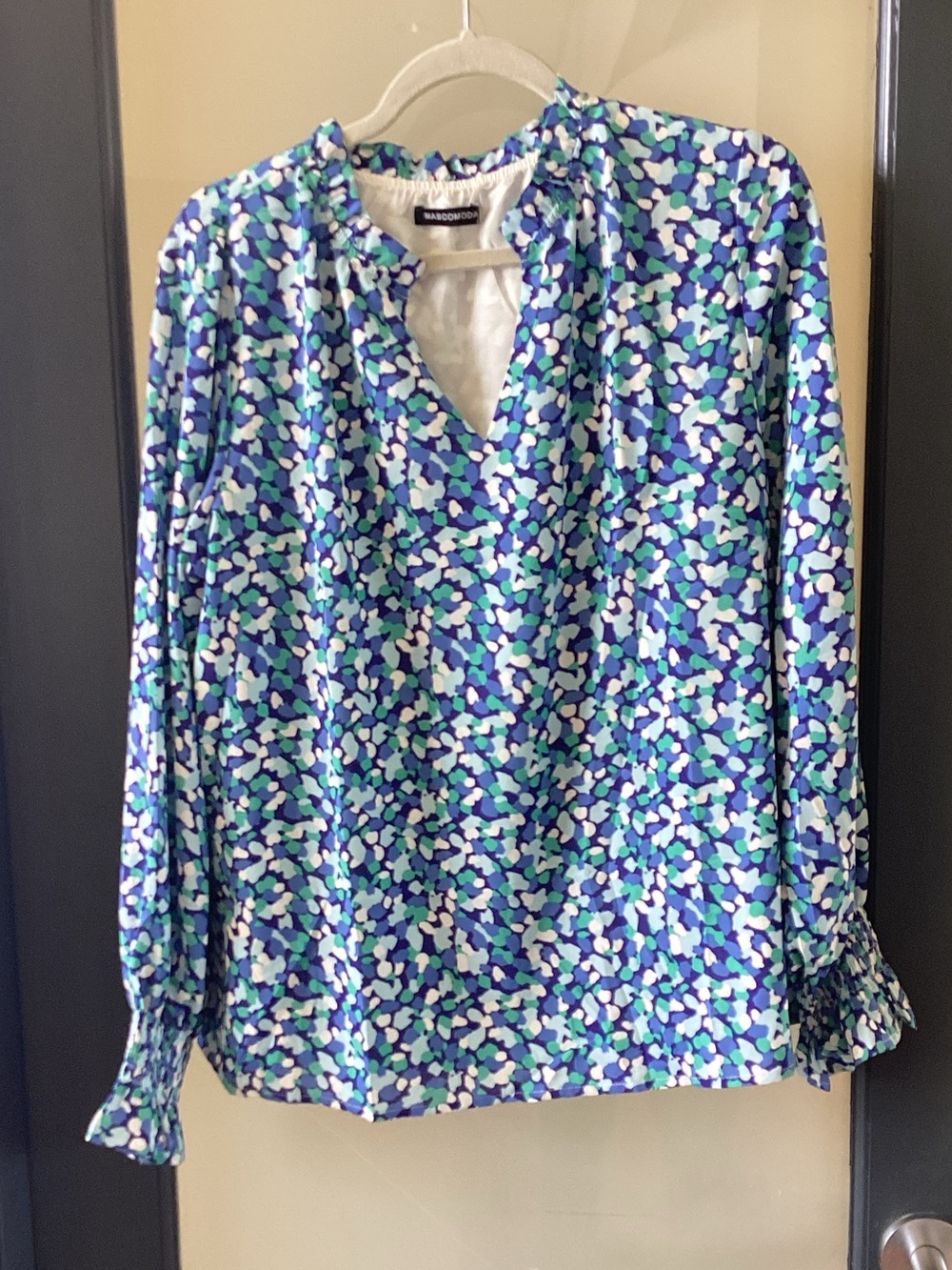 Long sleeve top